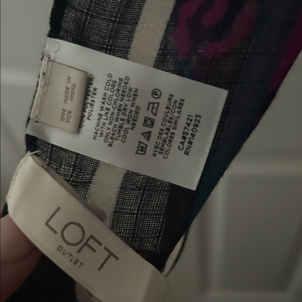 LOFT Multicolor Patterned Scarf - Picture 2 of 2